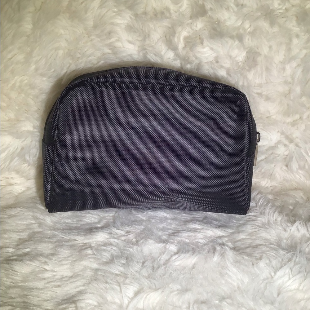 Tumi for delta black nylon cosmetics bag - Picture 2 of 6